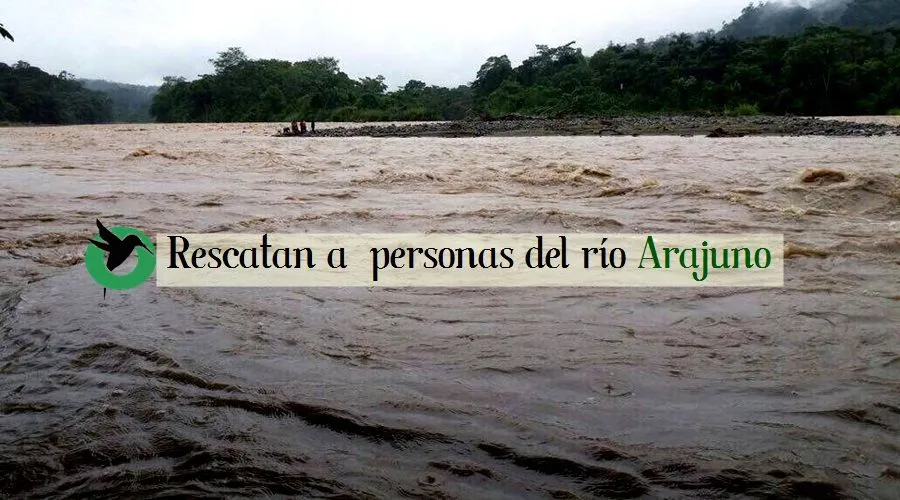 Rescate de persoans del rio Arajuno