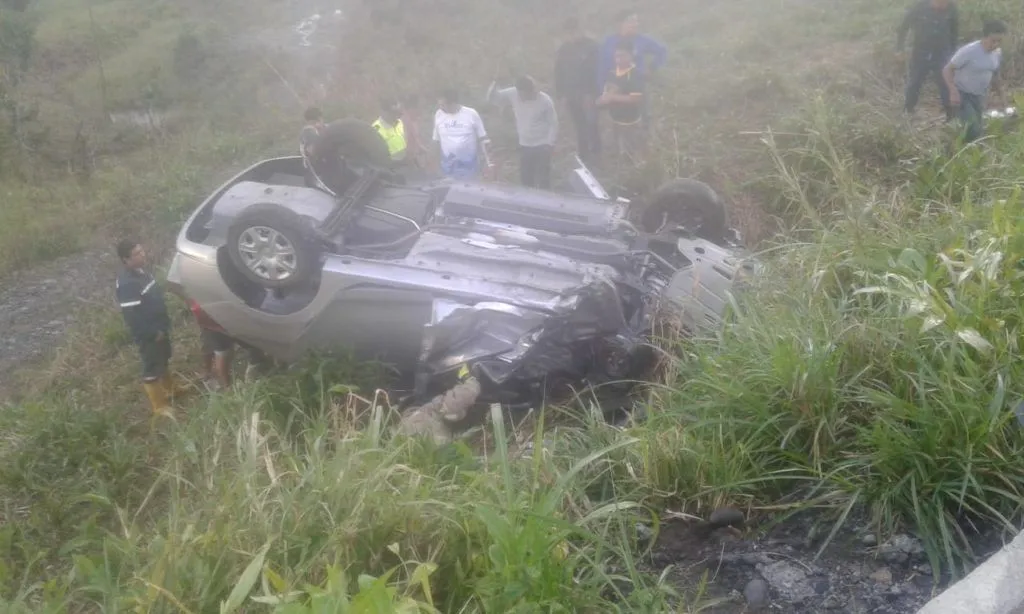 Accidente de Tránsito en la vía a la 10 de Agosto