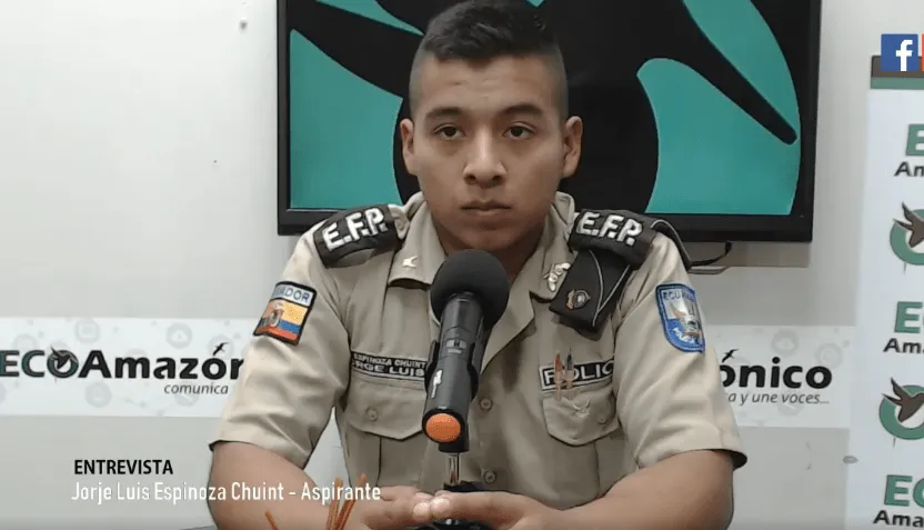 Buen gesto de alumno de la Escuela de formación de Policía de Pastaza