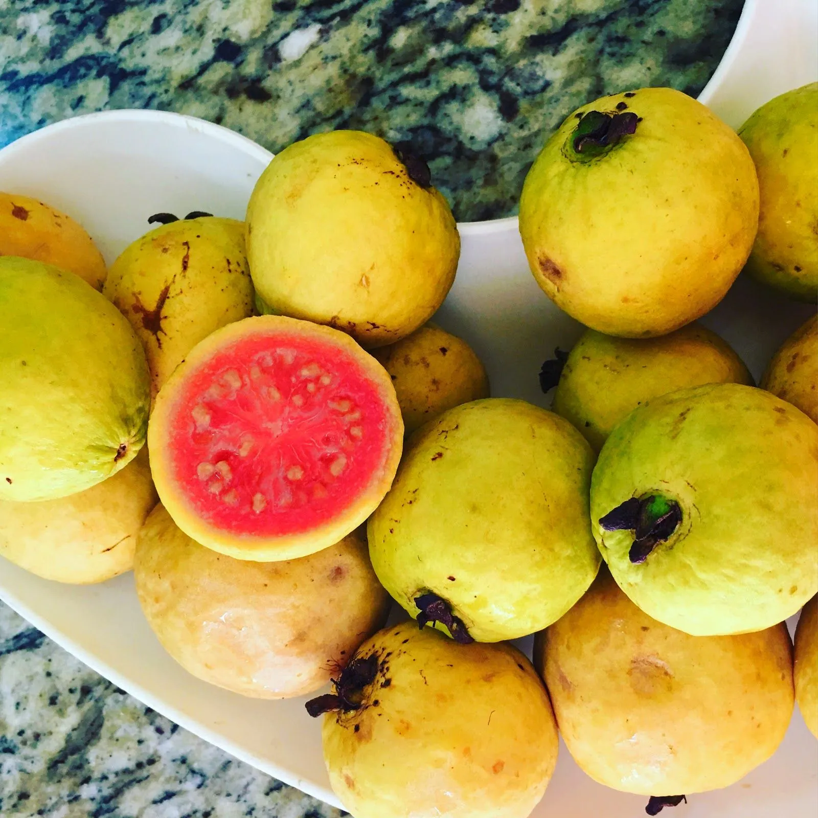 10 razones para comer guayaba