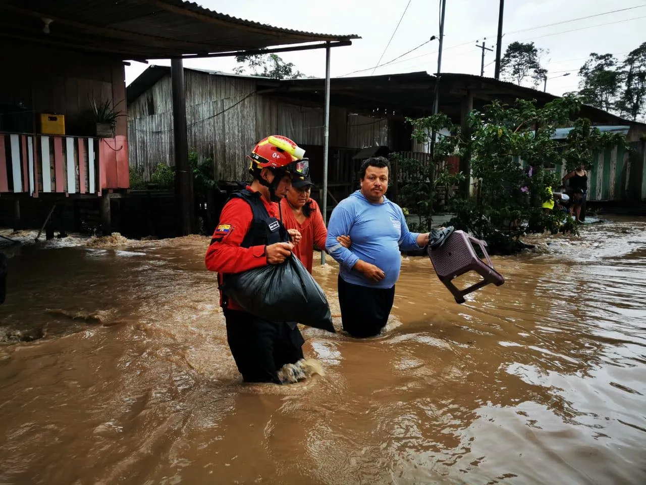 Comandante de Bomberos sobre las inundaciones en Puyo