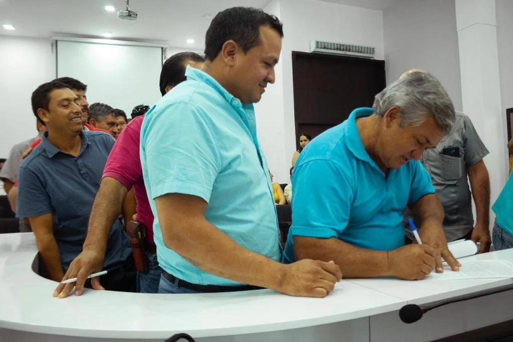 Transportistas expresaron respaldo irrestricto al Alcalde .