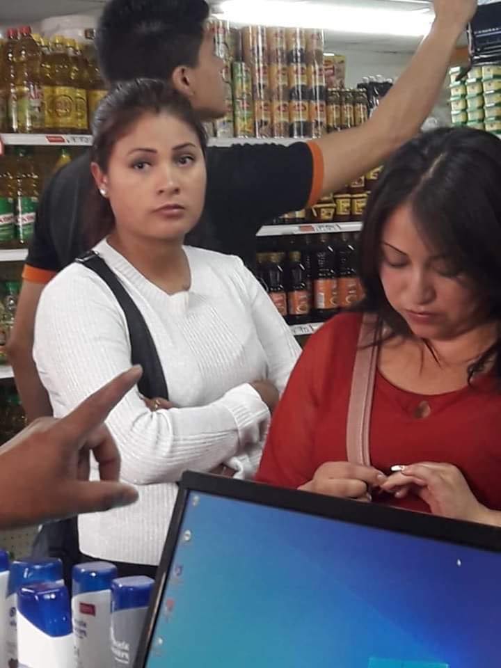 Ladronas pilladas por cámaras de seguridad en supermercado de Puyo