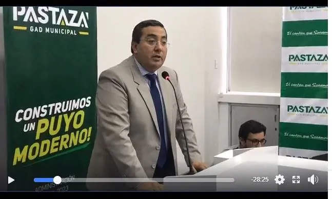 Lanzamiento del proyecto de asfaltado por el Alcalde de Puyo