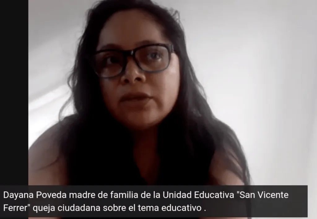 Madre de familia no esta deacuerdo con los nuevos temas educativo en Pastaza