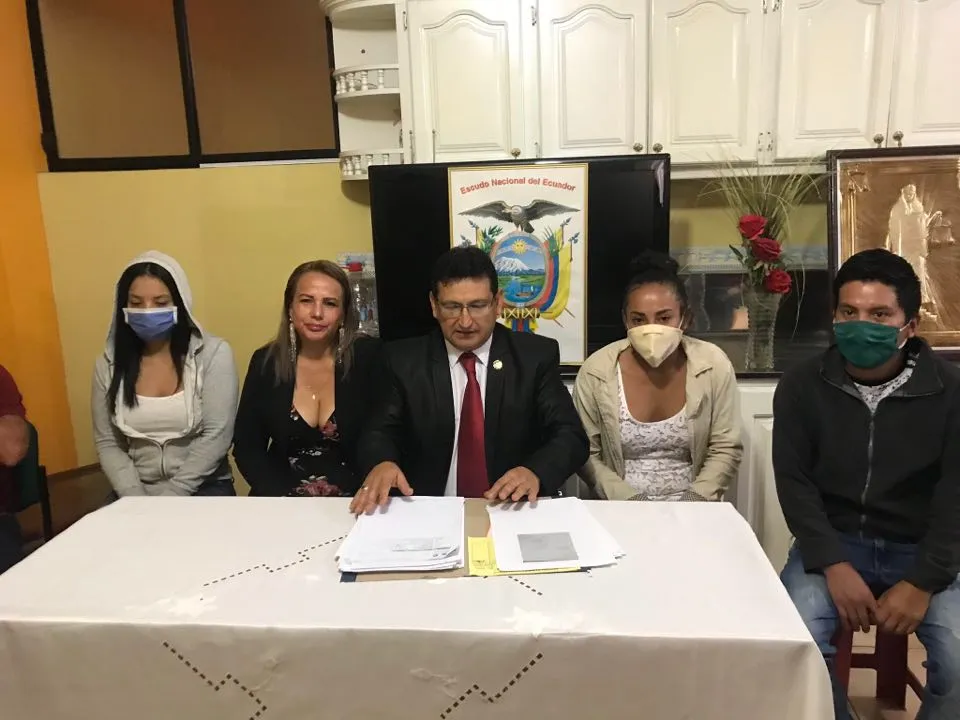 Denuncia de CORRUPCIÓN en el Instituto Francisco de Orellana