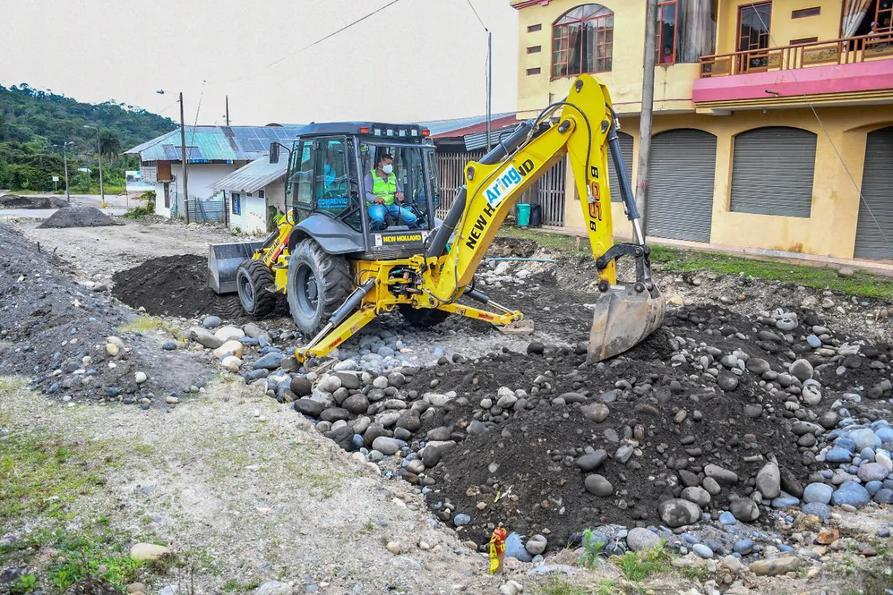 El Proyecto de asfaltado de las calles del barrio Las Playas avanza