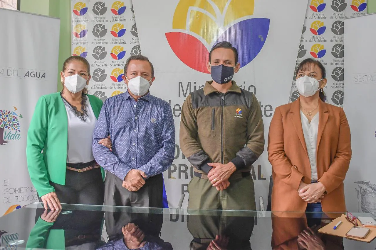 Prefecto participó de la firma de convenio entre Patronato y MAE