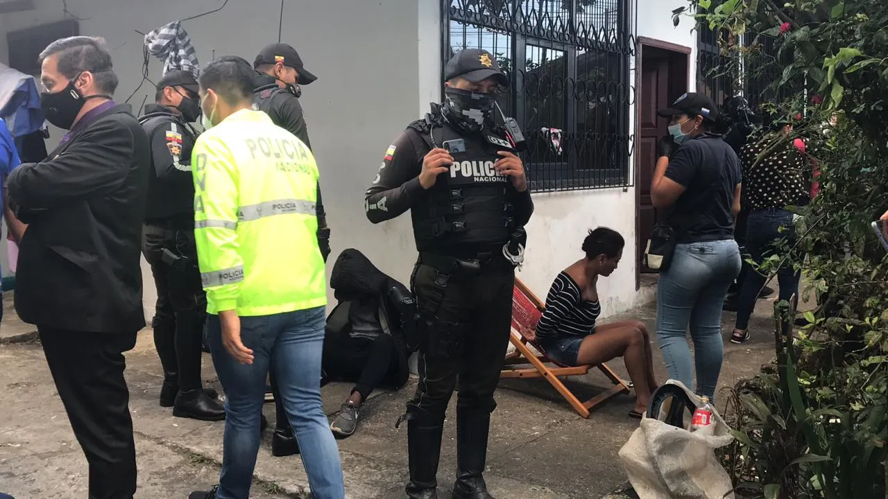 8 detenidos en operativo policial antidrogas en Puyo