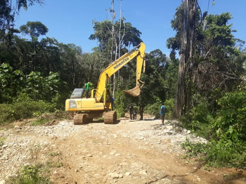Rueda de prensa sobre la maquinaria recuperada de la Prefectura de Pastaza