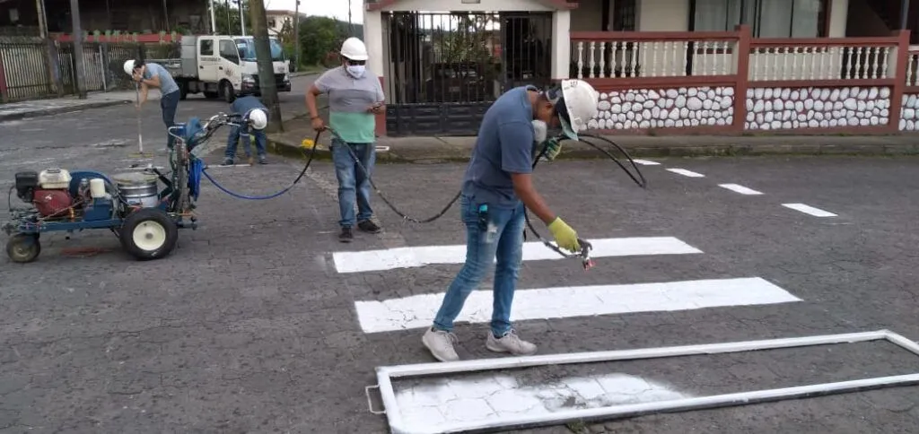 Se continúan los últimos puntos la señalización en Pastaza