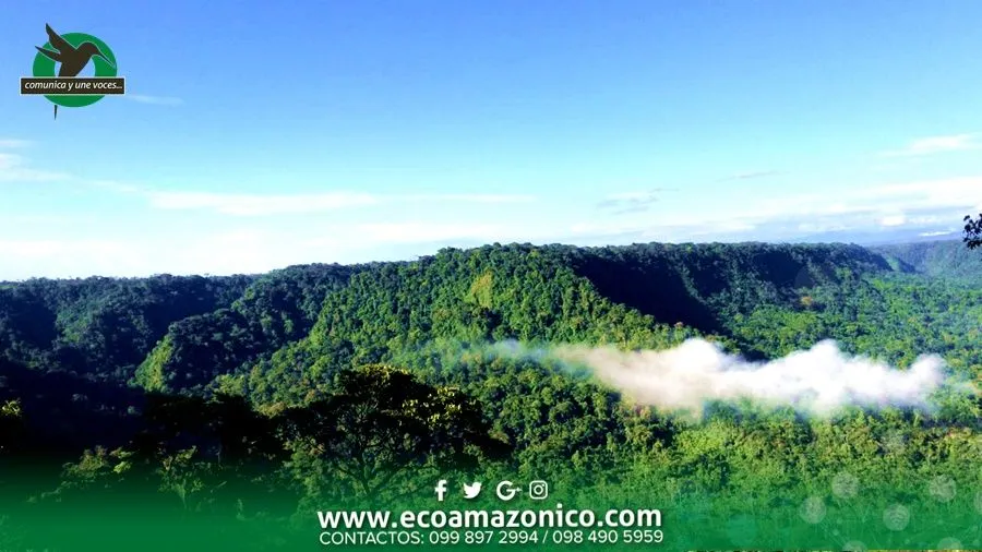 Mirador de Volcanes en San José vía al Tena