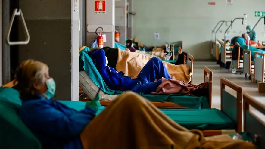 Los pacientes con síntomas más graves llegan a sanatorios