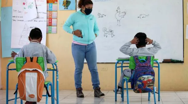 Profesores retornan a las aulas hoy 18 de enero de 2021