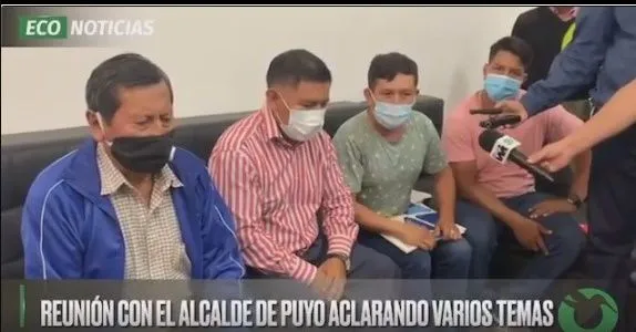 Reunión con el Alcalde de Puyo aclarando varios temas