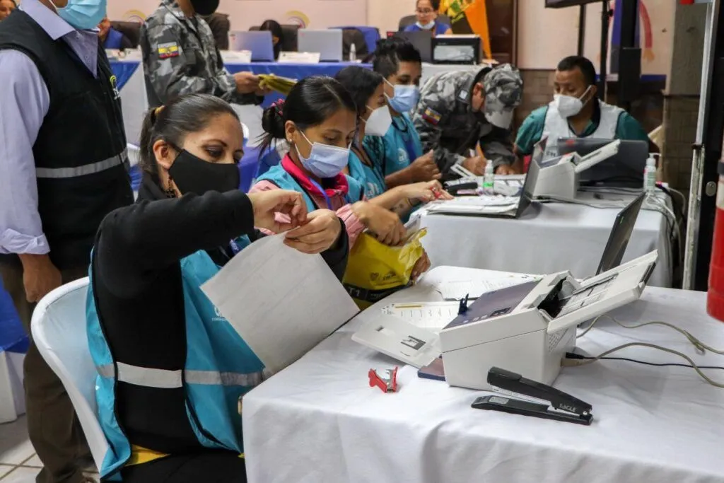 Concluye el proceso electoral en Pastaza