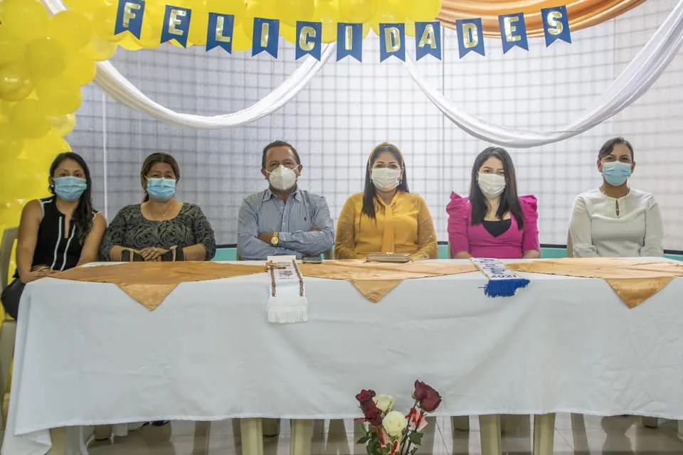 Mujeres del sector rural fueron agasajadas por la Prefectura