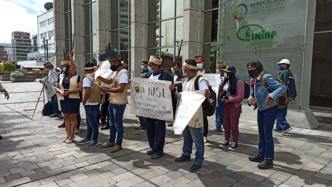 Saparos reclaman en Quito afectación a sus territorios