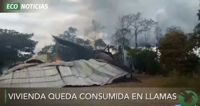 VIVIENDA QUEDA CONSUMIDA EN LLAMAS