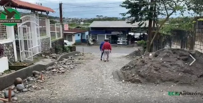 Oswaldo Zúñiga Alcalde del Cantón recorre el Pasaje Los Cedros