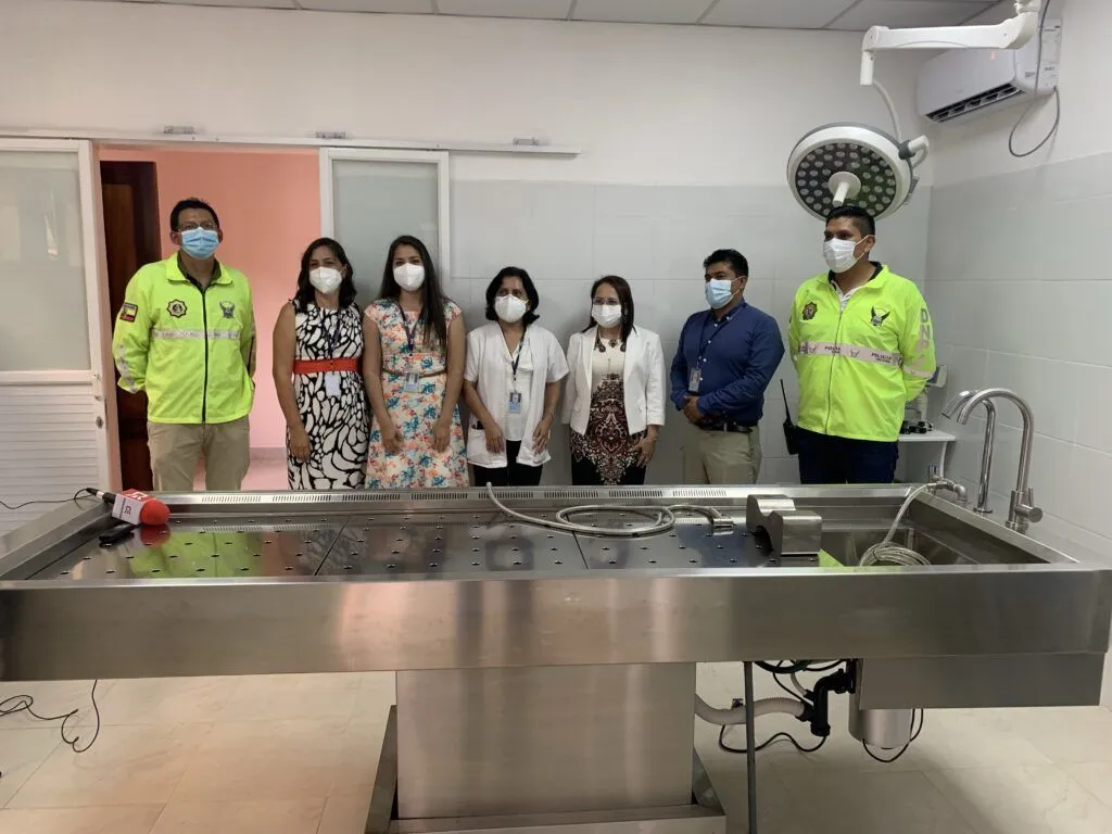 Se entrega la morgue en Puyo