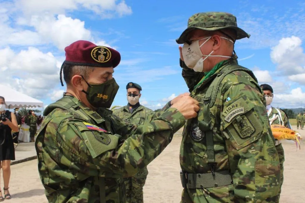 Ceremonia militar de cambio de mando en la Brigada de Selva N⁰. 17 "PASTAZA"