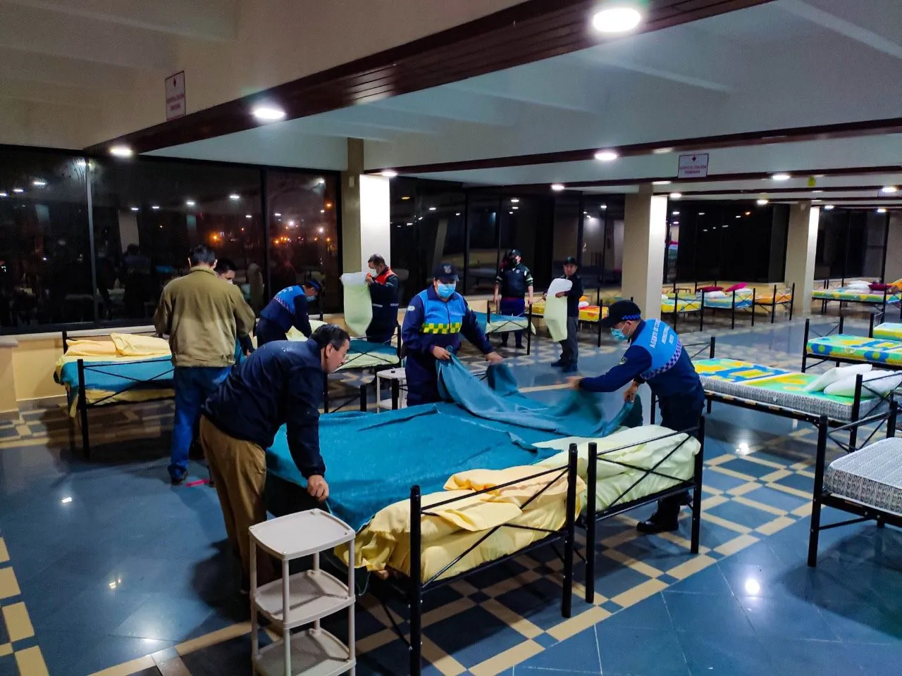 Familia afectada por las fuertes lluvias fue evacuada