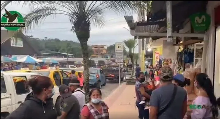 DESDE EL MERCADO MARISCAL