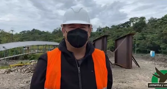 LA OBRA DE LA CONSTRUCCIÓN DEL PUENTE SOBRE EL RÍO PINDO ESTÁ EN EL 70%