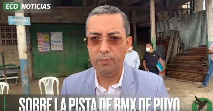 SOBRE LA PISTA DE BMX DE PUYO