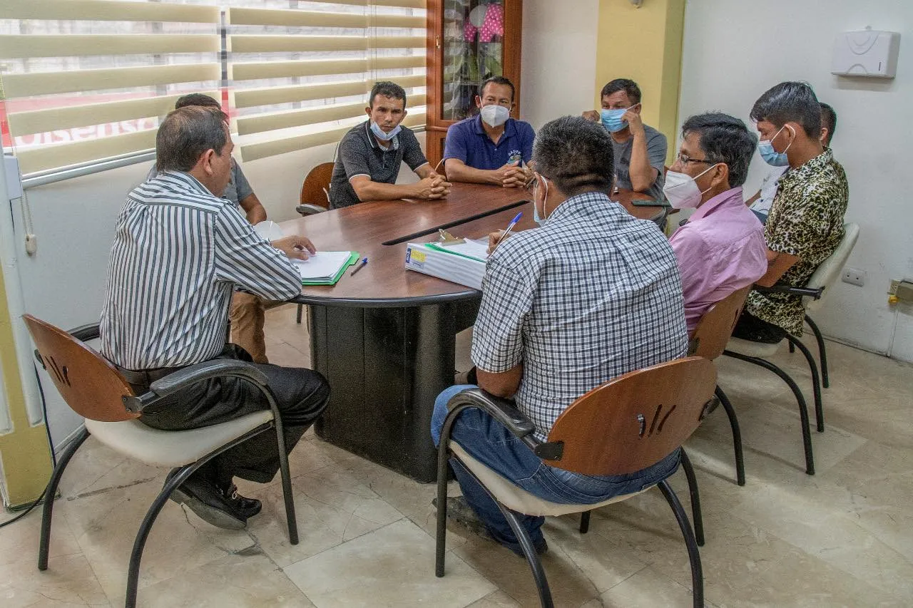 ¡Reunión de trabajo se realizó en la Prefectura!