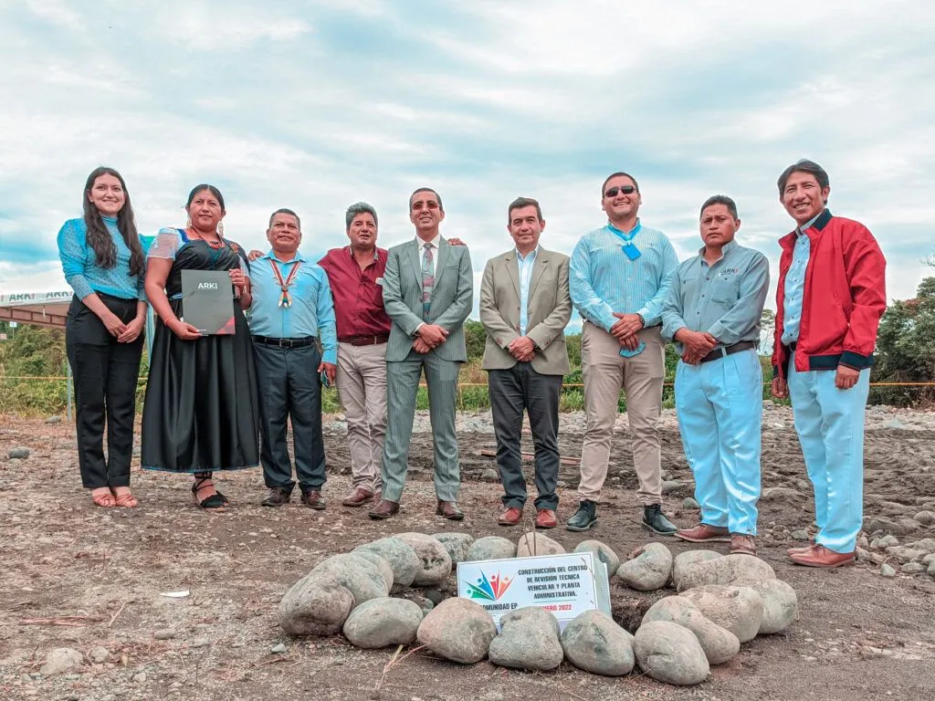 Primera piedra del Centro de Revisión Vehicular de Pastaza