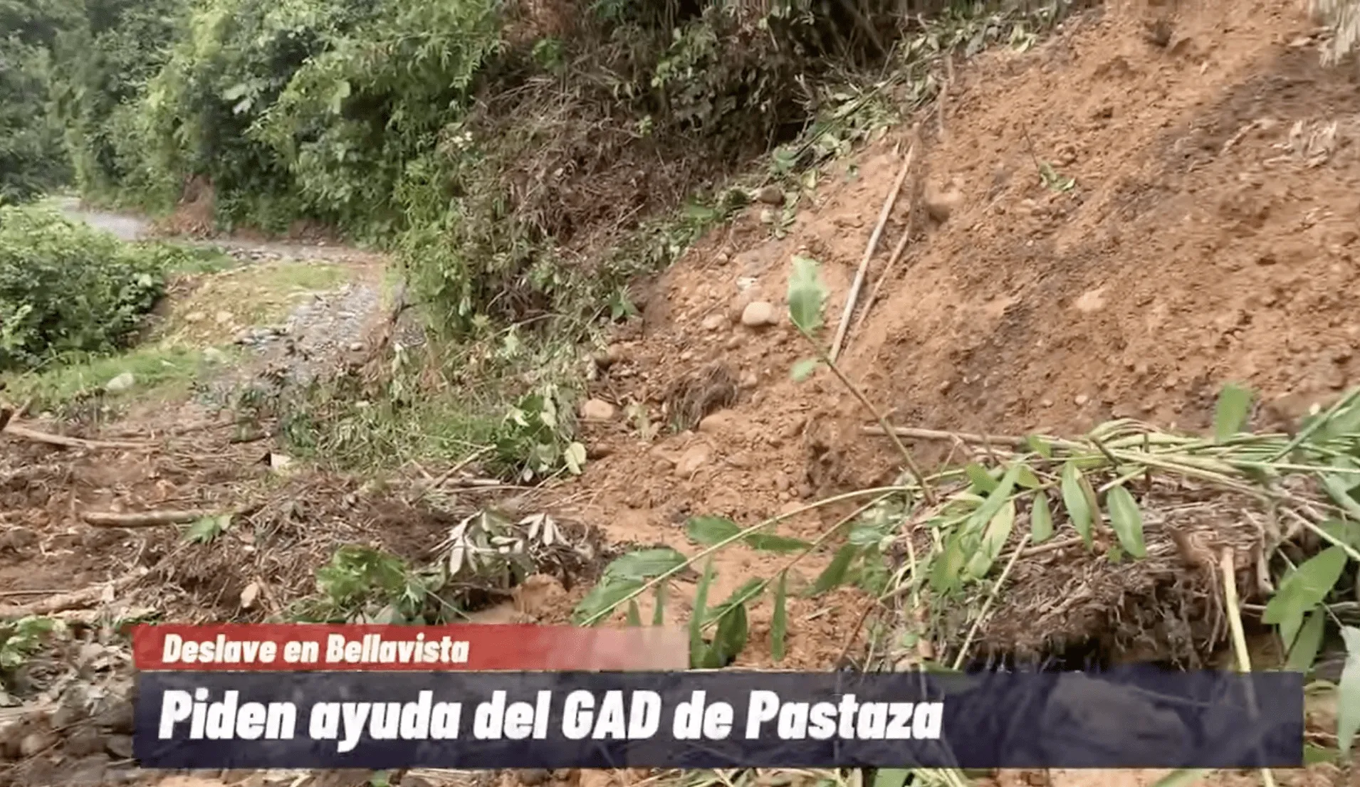 Deslave tapó toda una calle en Bellavista