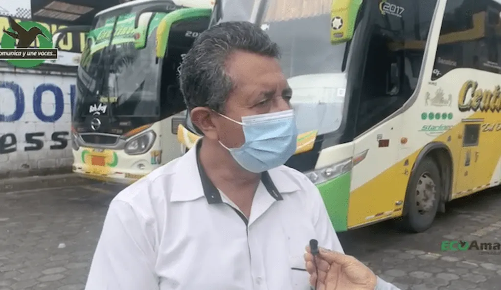 Operadoras de Trasporte con problemas al pedir el carnet de vacunación