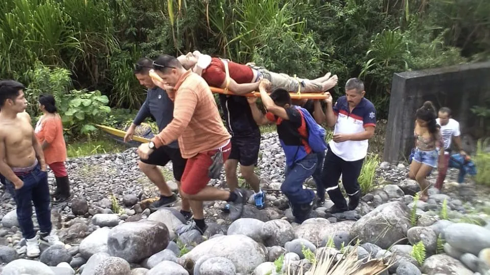 Piden justicia por su familiar fallecido en Puerto Santa Ana en Madre Tierra