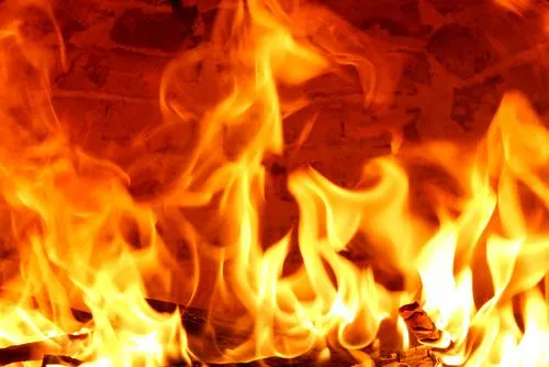 Incendio en Arajuno comunidad de Santa Bárbara