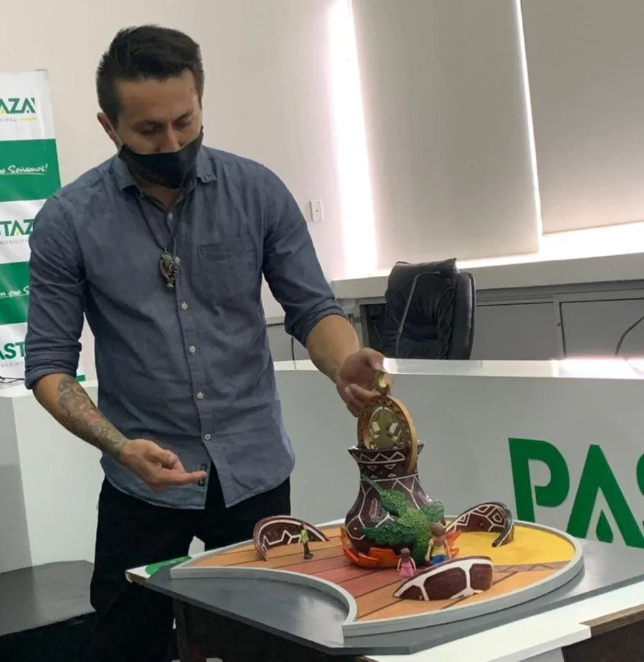 Contratista no les paga al colectivo INPAR Estudio que realizaron las esculturas en Puyo
