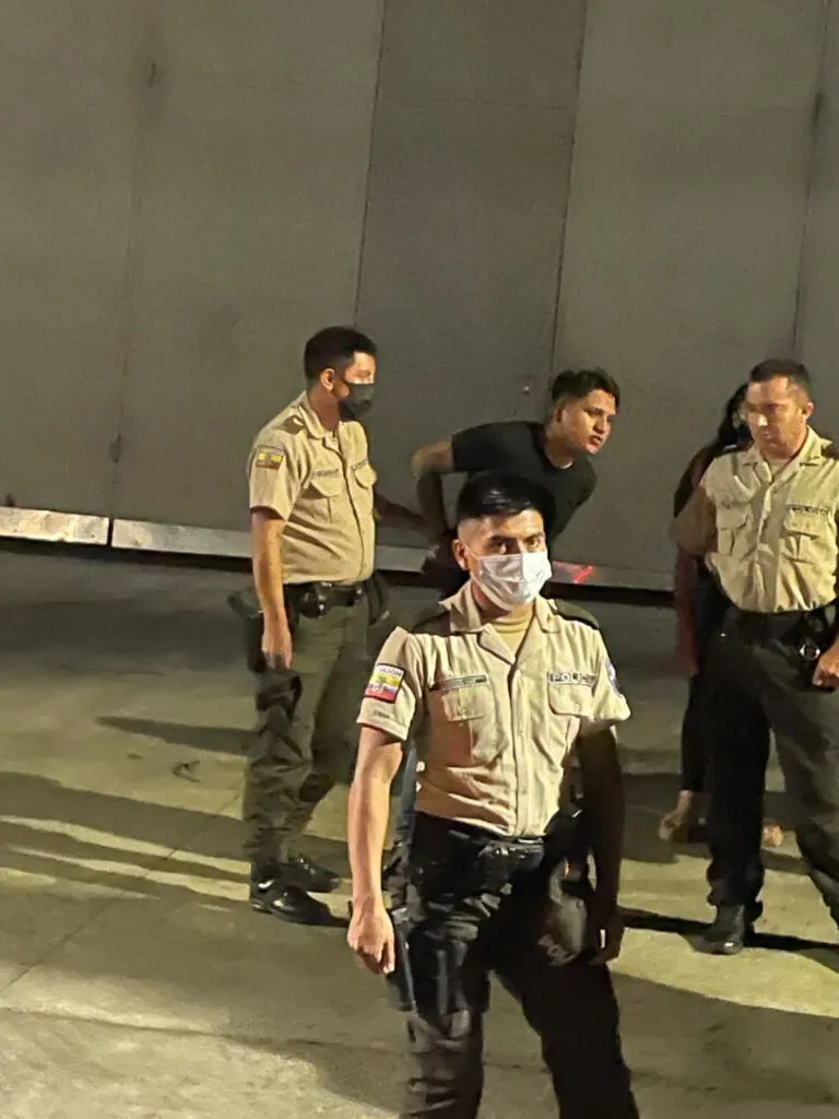 Banda de delincuentes es detenida por la Policía Nacional en Puyo