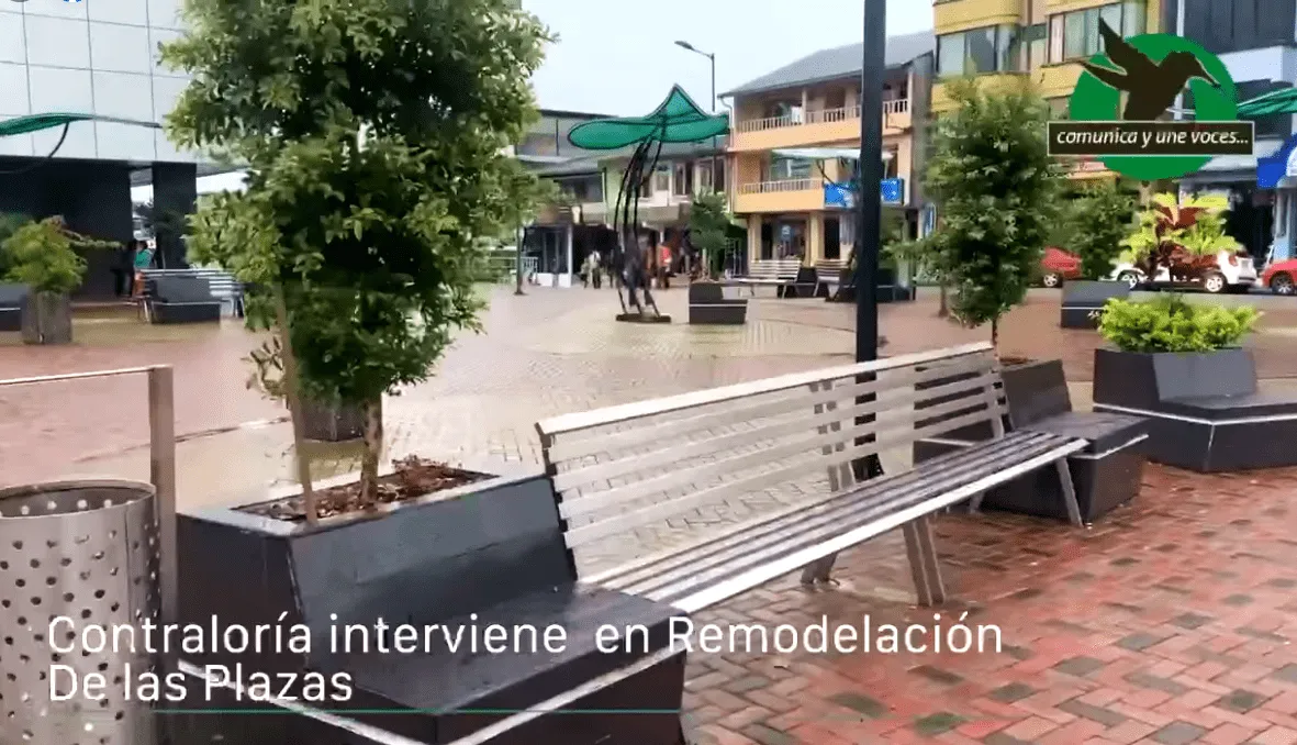 Contraloría interviene en la remodelación de las dos plazas de PUYO
