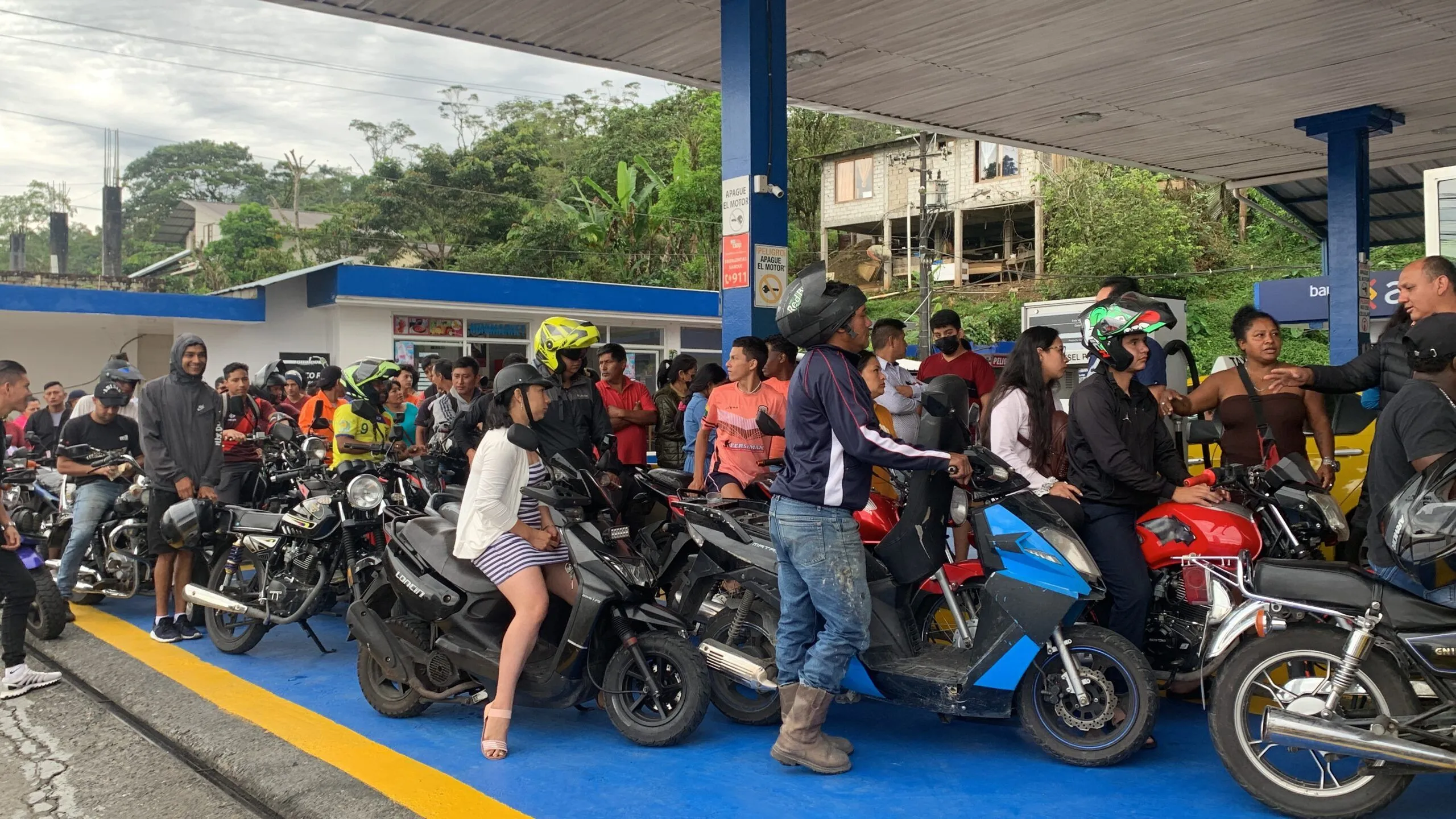 Desabastecimiento de combustible causa problemas en Pastaza