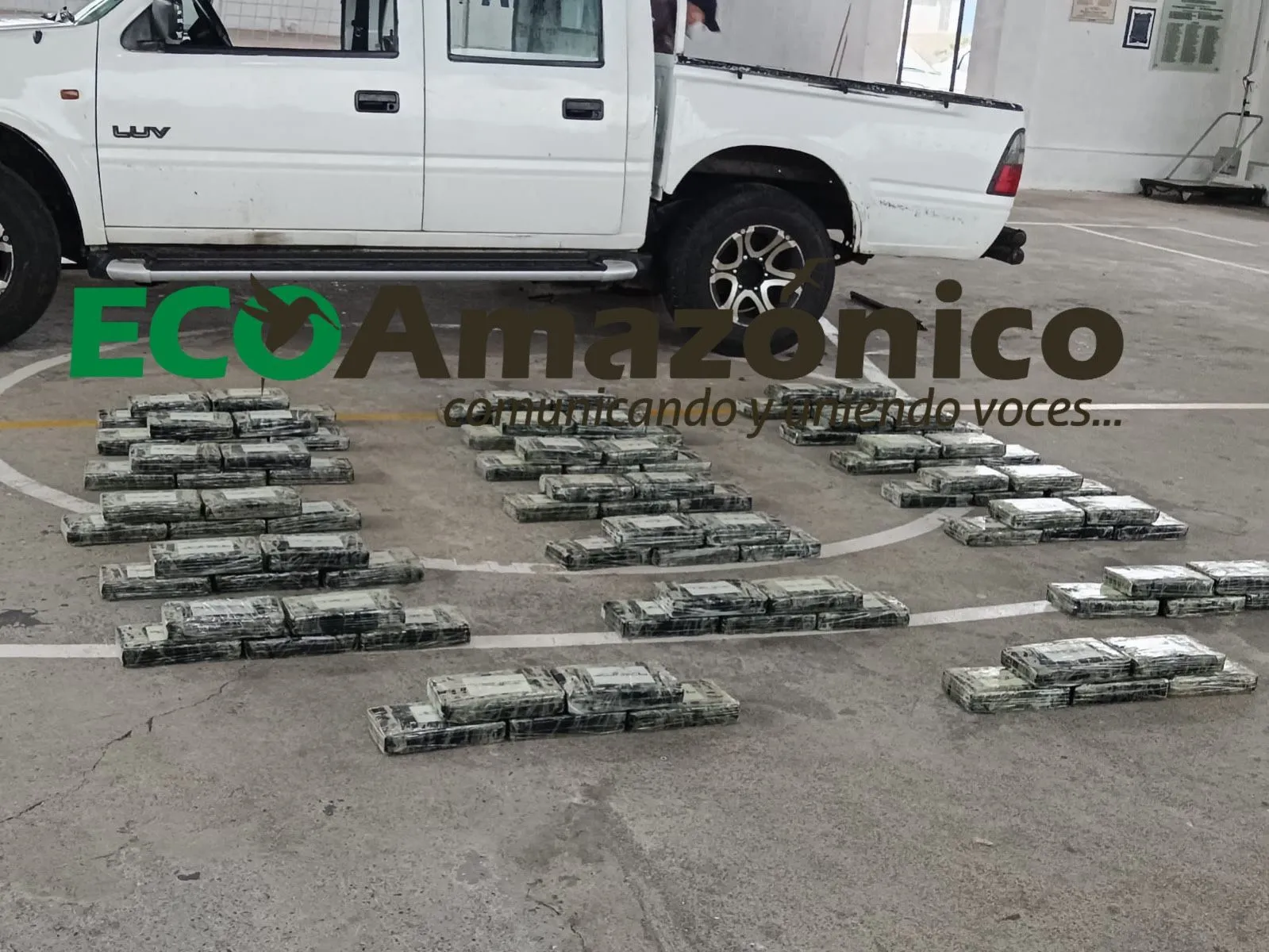 100 bloques de cocaina decomisados en la via al Tena