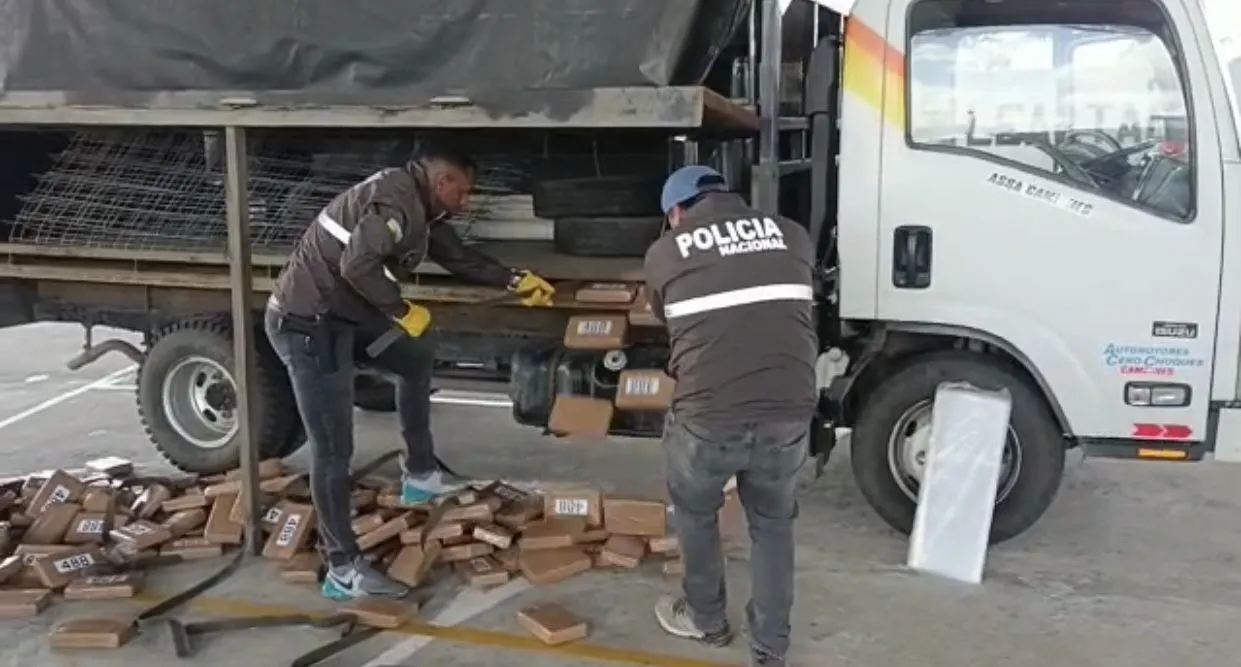 221 paquetes que contenían 255 kilos de cocaína fueron decomisados en Pastaza