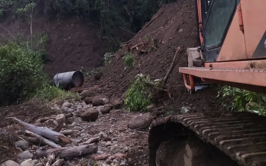 Comunidad de Boayacu pide más ayuda para habilitar la vía