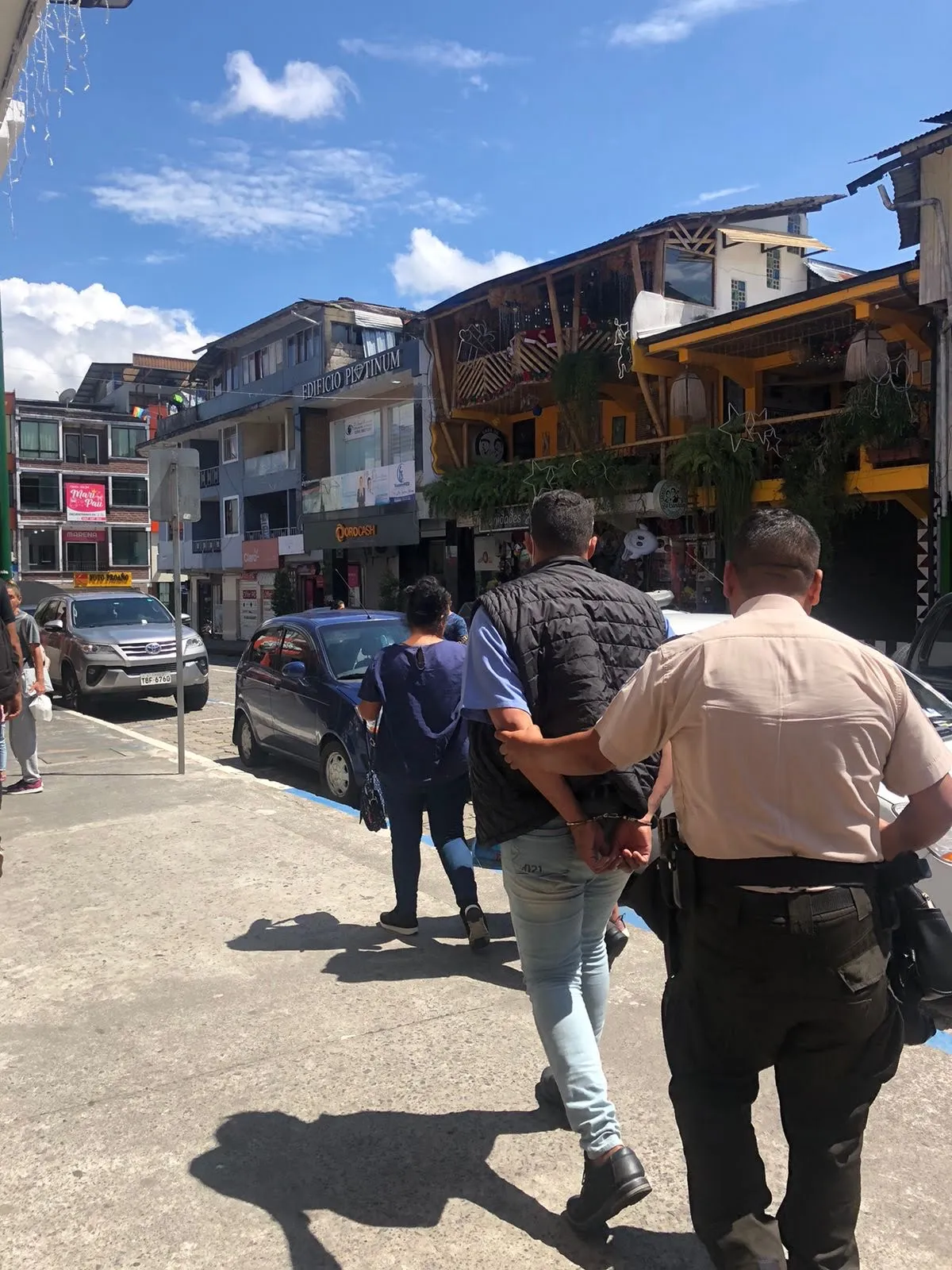 Tres presuntos delincuentes atrapados en Puyo
