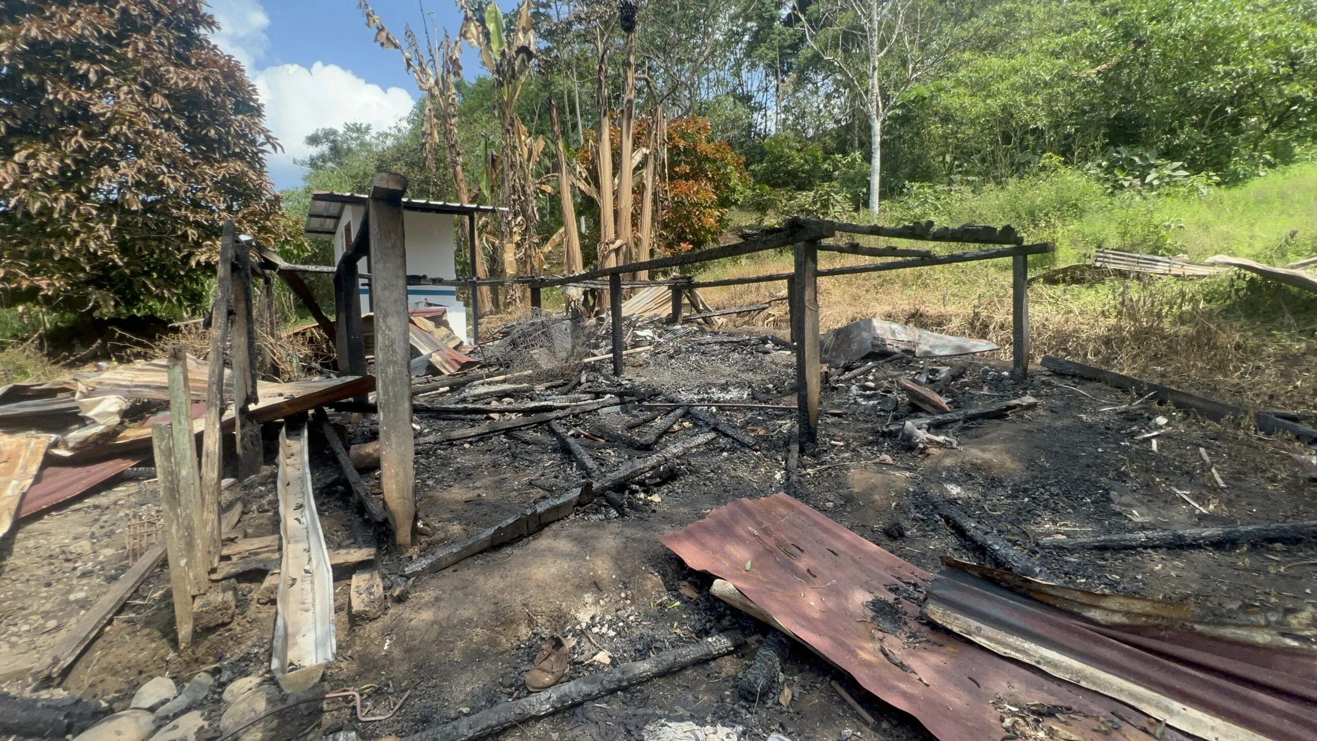 Incendian dos viviendas en Cajabamba 1 - Santa Clara
