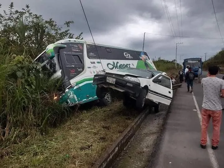 Se registra un accidente de tránsito en la vía Macas Puyo