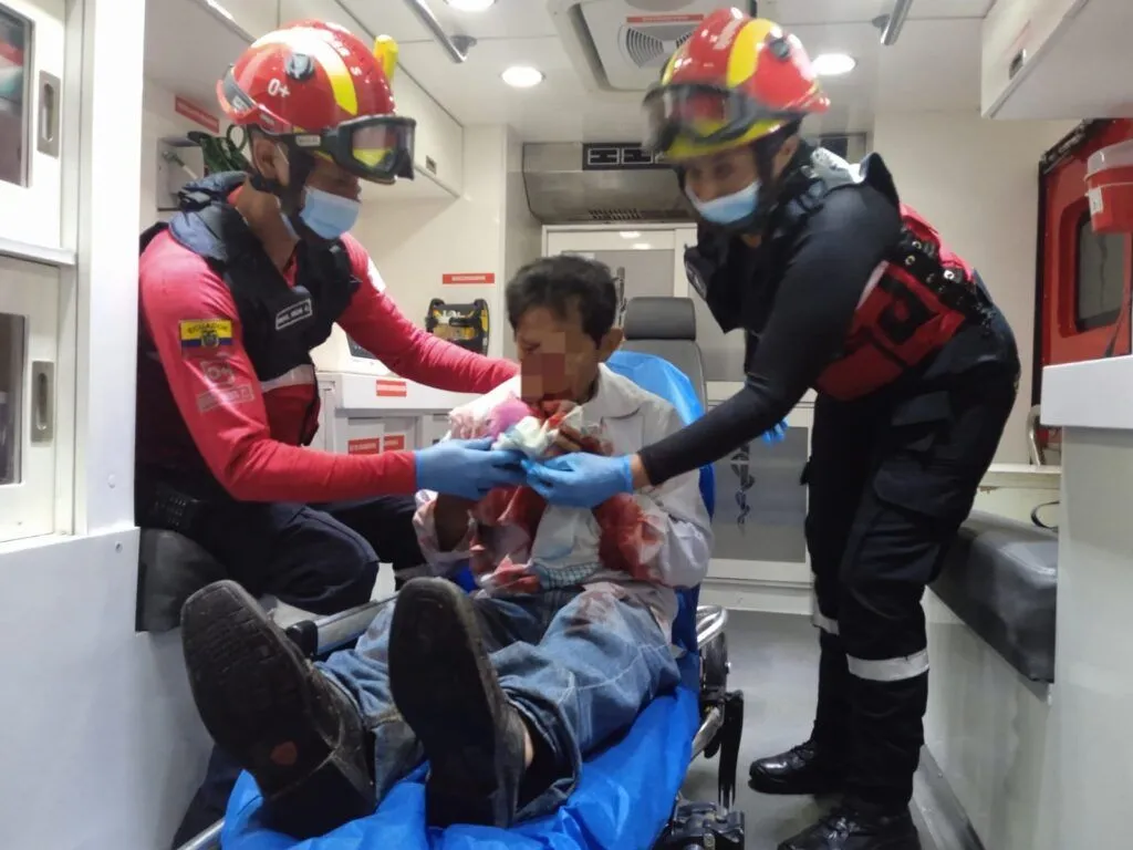 Ciudadano sufre incidente con disco de moladora