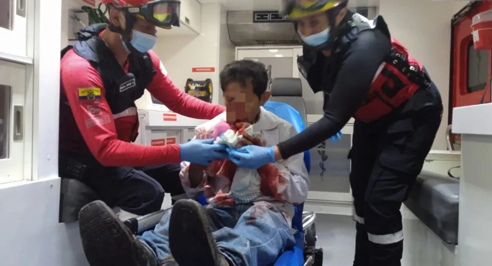 Ciudadano sufre incidente con disco de moladora