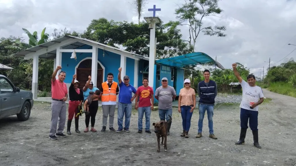 Visita de la Administradora del proyecto de la vía a Curaray u otros sectores por varios prblemas