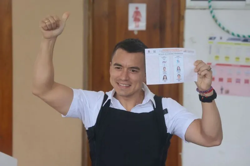 Daniel Noboa, de 35 años, es el nuevo presidente de Ecuador